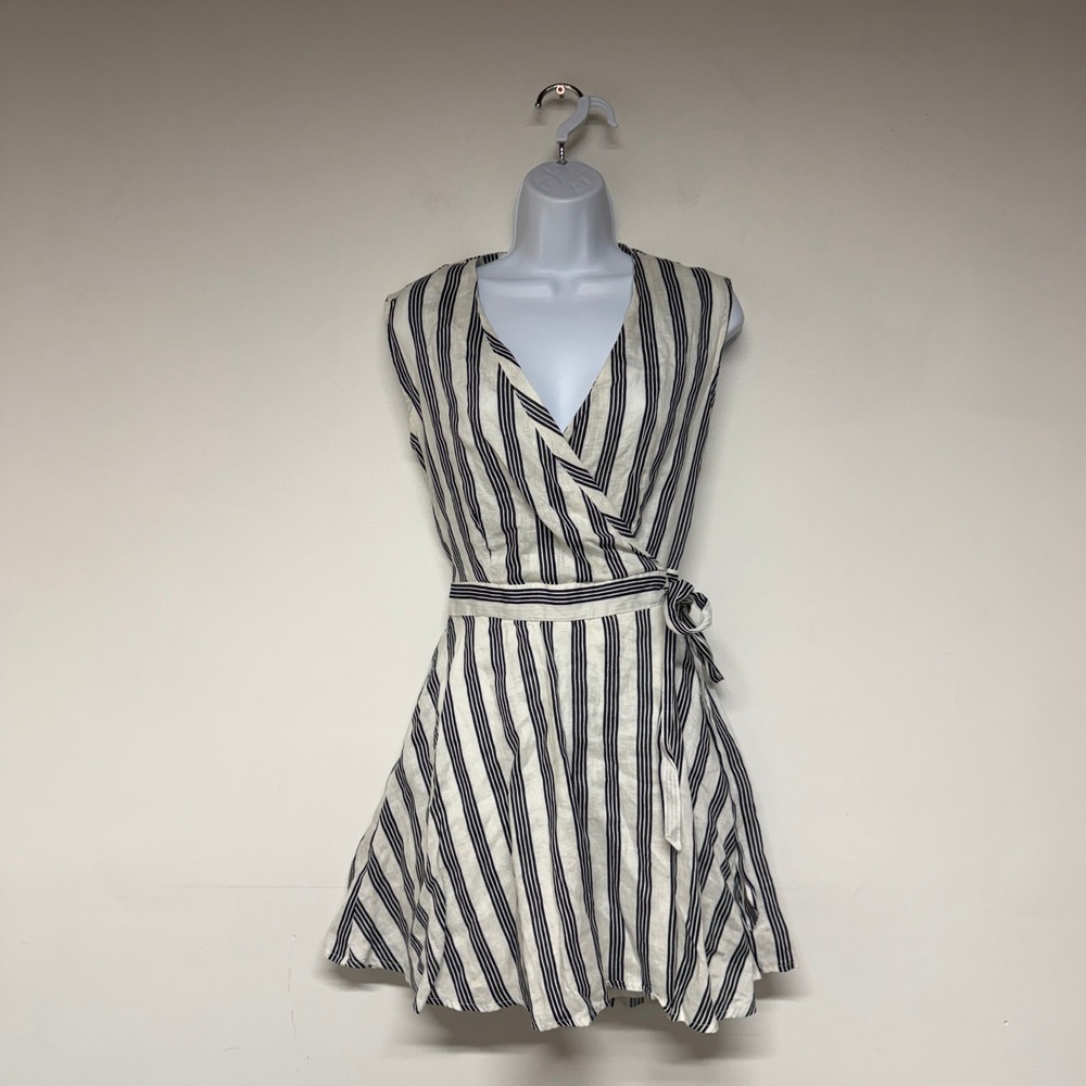 Mello Day Women XS Ivory Navy Striped 100% Linen Dress Cutout Back Summer